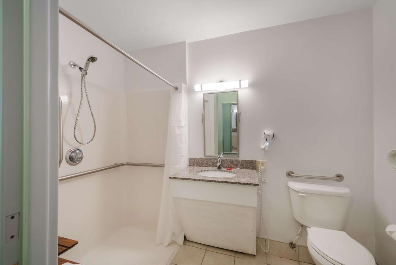 Surestay Plus Hotel By Best Western Беркли-Спрингс Экстерьер фото