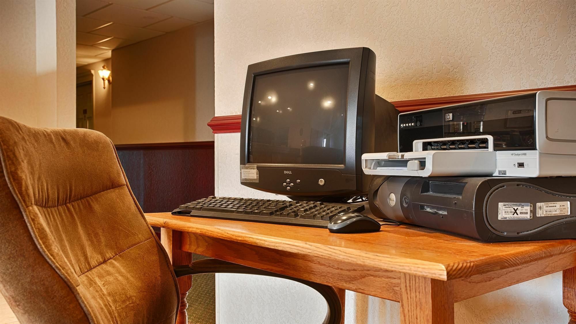Surestay Plus Hotel By Best Western Беркли-Спрингс Экстерьер фото
